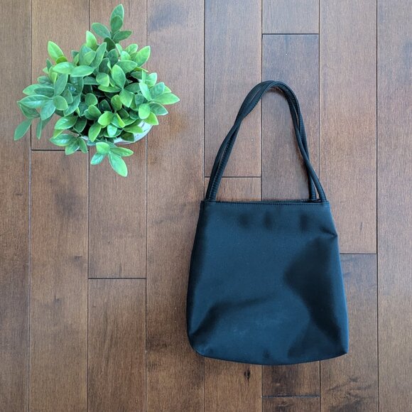 BASIC BLACK VINTAGE NYLON MINI SHOULDER BAG - Picture 1 of 2
